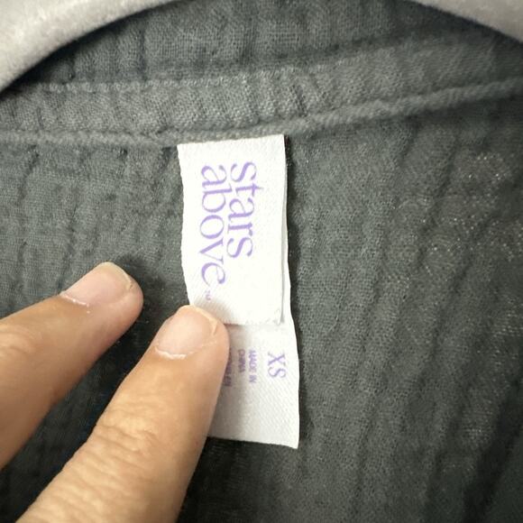 Stars Above Women's Cotton Short Sleeves Button Down Shirt Size XS Grey - Picture 2 of 6